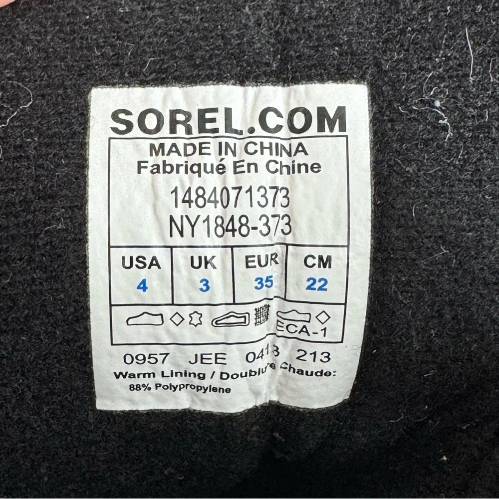 Sorel Cheyenne II Winter Duck Boot Youth size 4 Tan Black Waterproof Snow Rain